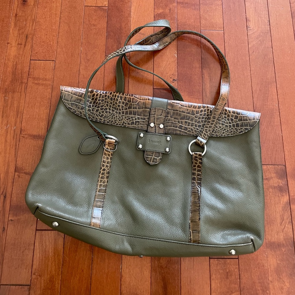 iSanti Italian pebbled leather croc embossed tote